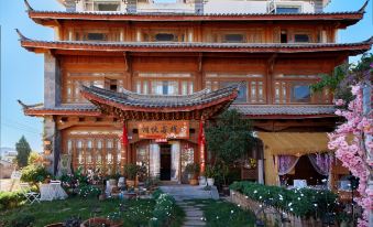 Langyue Hanfu Travel Theme Inn (Lijiang Ancient City Branch)