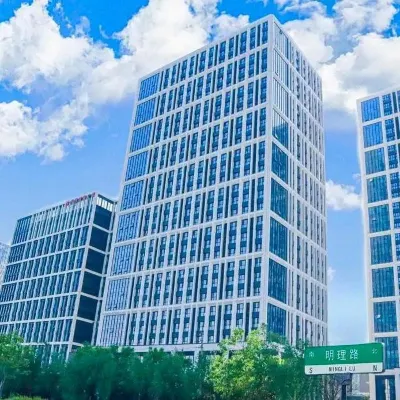GuanYun Hotel (Zhengzhou Longzihu Subway Station Store) Hotels near Henan Police College