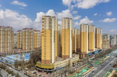 Vienna Hotel (Xining Wanda Plaza) Hotels in Wanda Plaza/Tangdao 637