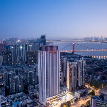 Hampton by Hilton Wuhan Yellow Crane Tower Отели рядом с достопримечательностью «Башня желтого журавля»
