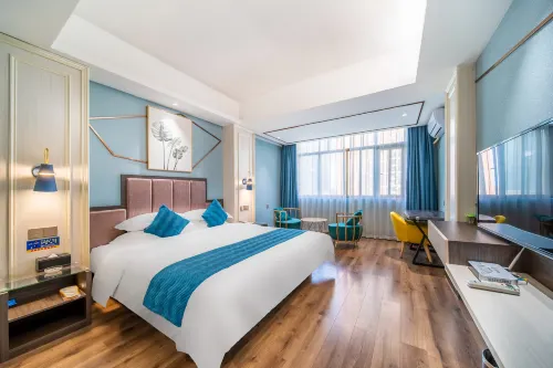 Hemey Hotel (Guigang Wanda Plaza) - parking