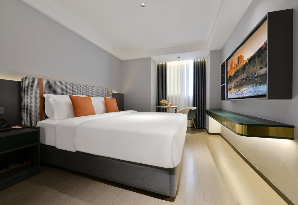 4. R 로얄스 호텔..