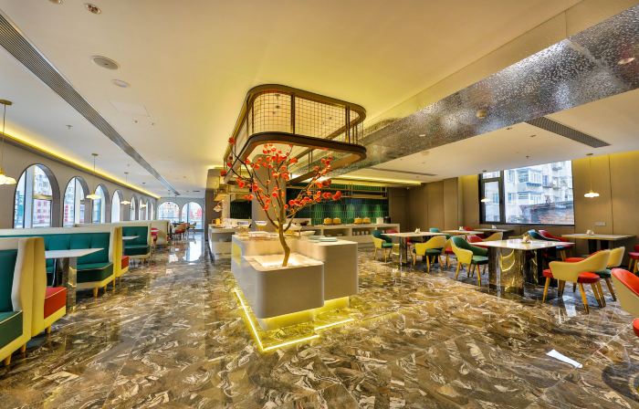 Romantic Season Yunfan Hotel (Tiexi Square 9th Road Furniture City)