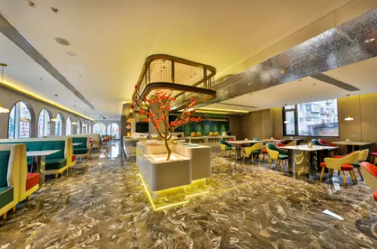 漫季雲帆飯店（瀋陽鐵西廣場九路傢俱城店）