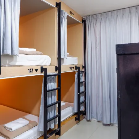 18 Coins Budget hotel