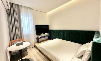 Autoongo Hotel Shanghai (New International Expo Center Longyang Road Subway Station)