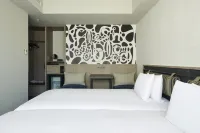 كروس هوتل سابورو