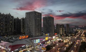 Hefeng Hotel (Ziyang Wanda)