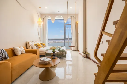 鳴海居海景LOFT公寓（威海高鐵站韓樂坊店）