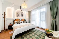 Fenglin Evening Homestay (High-speed Railway Station Branch) - 주차장