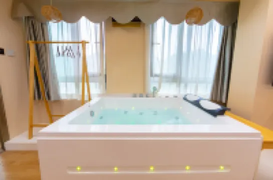 Hangyuan 5080 E-sports Hotel