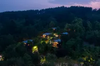 Anshun MADU Jiulongshan Forest Health Resort Hotel Hotel dekat Yunfeng Tunbao Scenery Spot