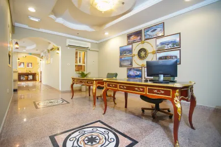 La Villa Hotel