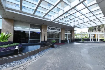 Somerset Berlian Jakarta Hotels in der Nähe von Sumber Sari Jaya