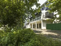 Qishe Qili Residence (Nanxun Ancient Town Store)