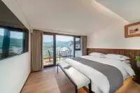 Sun Sky Landscape luxury family vacation courtyard hostel (Mount Jiuhua tourist transfer center)