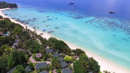 Phi Phi Holiday Resort Hotels in Phi Phi Islands