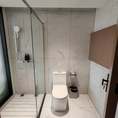 Dingyao Hotel (Xining High-Speed Railway Station, Xinqian International Plaza Branch)