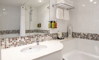 Holiday Inn London - Brentford Lock