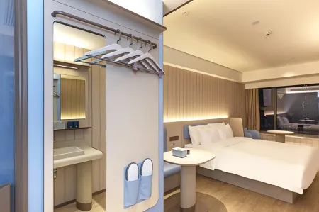 HanTing Hotel (Zhengzhou Dongzhan East Square Shangding Road)