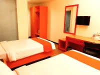 Halogen Hotel Airport Surabaya Hotels in Sedati