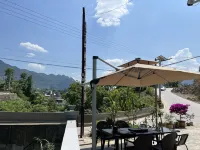 Hefeng Lushan Banshui Homestay