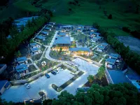 Trip.com Group Country Retreats (Nalati River Valley Grassland) Hotel dekat Nalati Passenger Transport Terminal