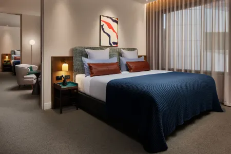 Next Hotel Melbourne, Curio Collection by Hilton