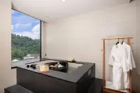 Qingcheng Mountain Wuyou Yuanzi Hot Spring Hotel (Qingcheng Mountain High speed Railway Station) - โรแมนติก
