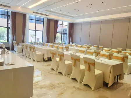 Enshi Shizhou Hotel Отели рядом с достопримечательностью «Hubei University for Nationalities (Longdonghe Road)»