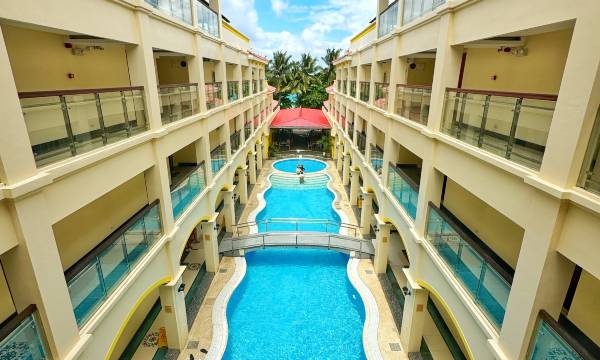 Golden Phoenix Hotel Boracay