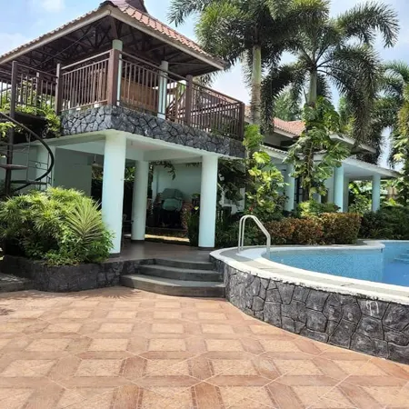 Villa Celine Laguna