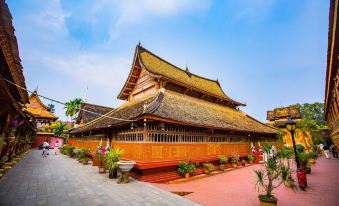 Elongwanguo Hotel 썸네일