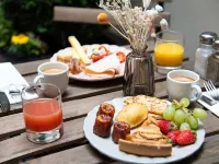 Hôtel Mercure Paris Montparnasse Raspail Hotel berhampiran Stesen Metro Vavin