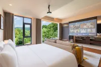 Nine Creek Listening to the Tao Resort