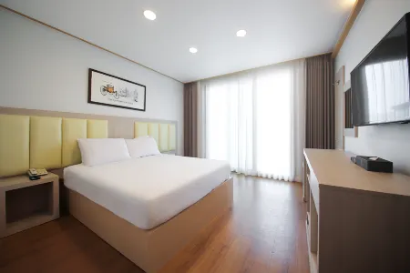 Shin Shin Hotel Jeju City