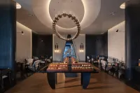 Tyndall Hotel · Gap