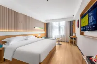 IU Hotel (Shangri-La Dukezong Ancient City) Hotels in Shangri-La