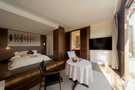 JINFUYIGUANSHA HOTEL Отели рядом с достопримечательностью «Skyline RV Campground (Hongge Hot Spring Branch)»