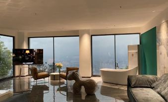 Looking for a mountain viewing season in Chongqing