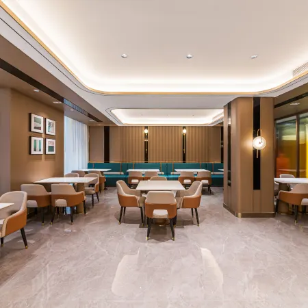 Starway Hotel (Hohhot Wuliying Subway Station)