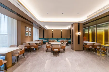 Starway Hotel (Hohhot Wuliying Subway Station Hotel) Отели рядом с достопримечательностью «Inner Mongolia University Innovation College (South Campus)»