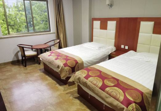 톈왕 호텔 (신민 포트 로드) 썸네일