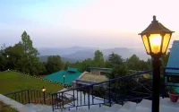 Anant Rasa Resort - Ranikhet - Bergblick