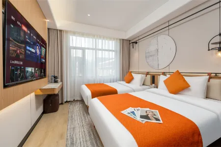 Tianjiao Hotel (Jiuquan Gulou Food Street) Отели рядом с достопримечательностью «Jiuquan Tianbao Scenic Area»