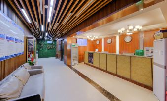 Xinzheng Marriott Business Hotel (Shuanghu Avenue Subway Station)