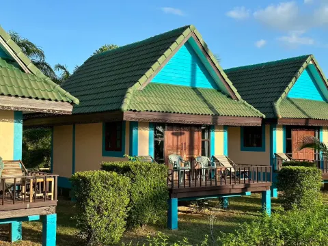 วินล่าหลังสระว่ายน้ำ