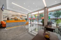 Mingren Hotel Hotels near Minxin Square