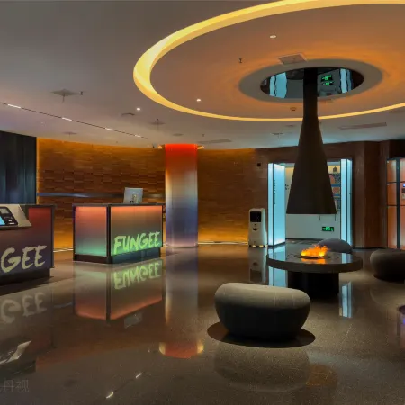 FunGee X Hotel (Changsha IFS Guojin Center Huangxing Square Metro Station Branch)