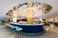 คราวน์ พลาซ่า เบลเกรด บาย IHG - ที่มีบาร์